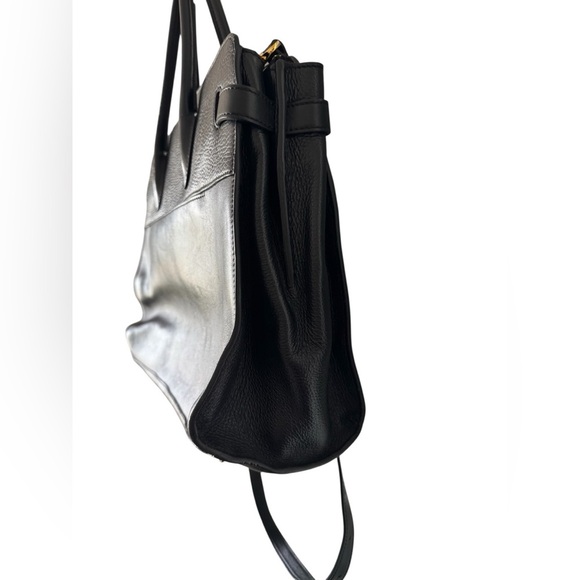 Cuyana Black Leather Work Satchel - Picture 9 of 16